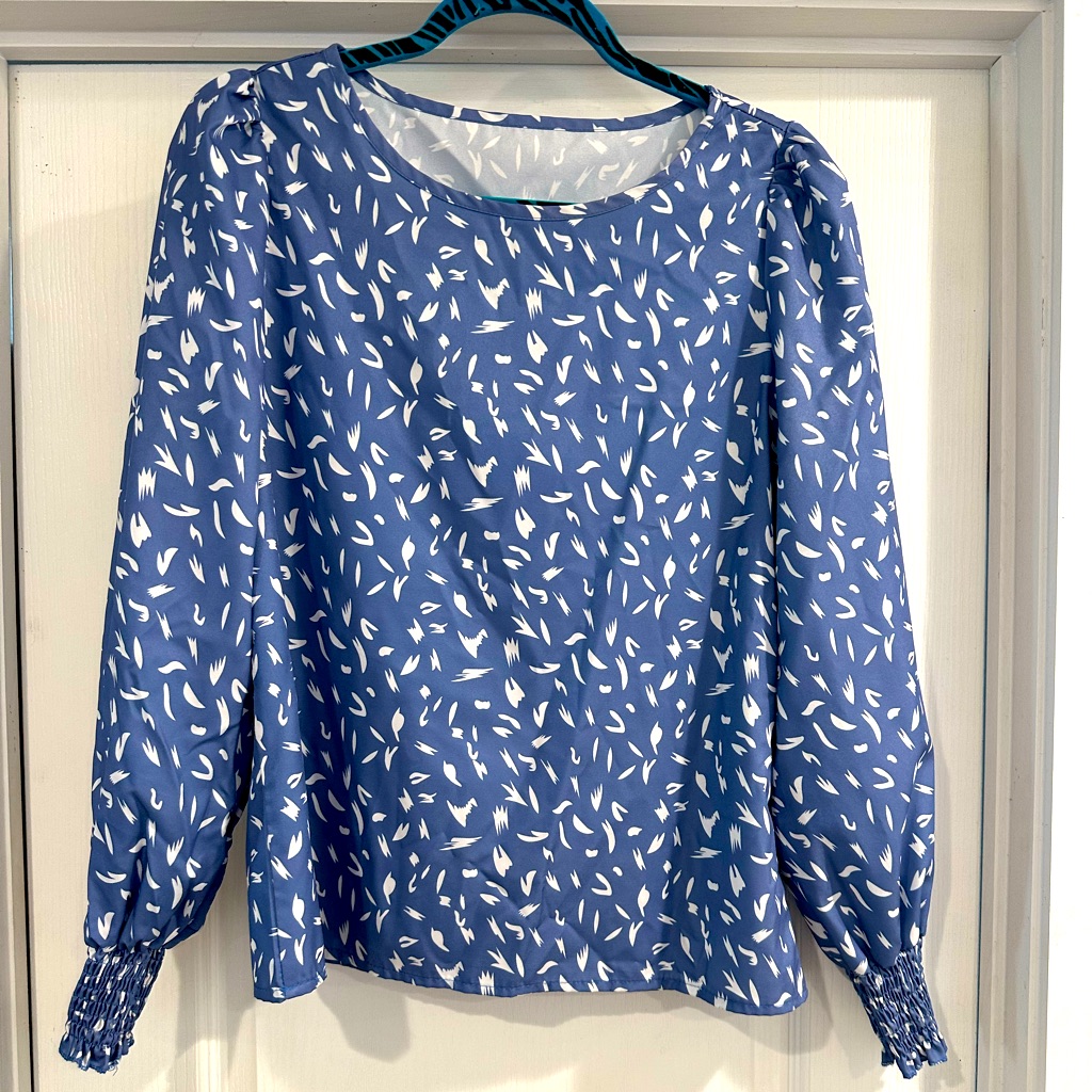 Blouse/Top Medium